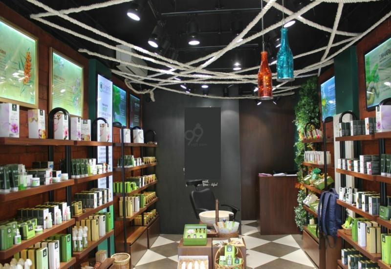 Carpet 300 Sq.ft Commercial Shop for Rent in Juhu Mumbai by Allwyn Borde Carpet 300 Sq.ft Commercial Shop for Rent in Juhu Mumbai by Allwyn Borde