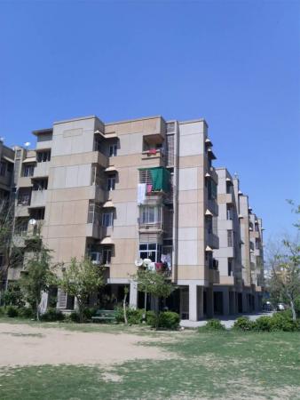 2 BHK Flat for Sale of Built-up 750 Sq.ft in Rail Vihar Apartments Sector 45 Faridabad by Harsh Khatter 2 BHK Flat for Sale of Built-up 750 Sq.ft in Rail Vihar Apartments Sector 45 Faridabad by Harsh Khatter