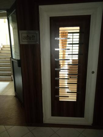 3 BHK Flat for Sale of Built-up 1300 Sq.ft in Mulund Sky View Mulund East Mumbai by Arvind Joshi 3 BHK Flat for Sale of Built-up 1300 Sq.ft in Mulund Sky View Mulund East Mumbai by Arvind Joshi