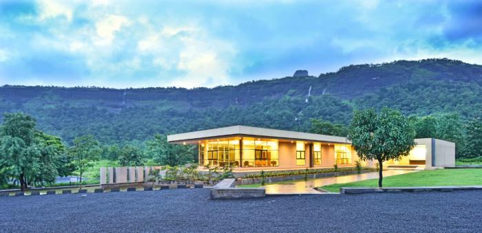 4 BHK Farm House for Sale of Built-up 3280 Sq.ft in Eshaanya signature bunglows Karjat Mumbai by Puja 4 BHK Farm House for Sale of Built-up 3280 Sq.ft in Eshaanya signature bunglows Karjat Mumbai by Puja