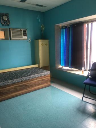 Paying Guest for Rent of Built-up 255 Sq.ft in Aakash darshan chs Santacruz East Mumbai by Shakil Bawade Paying Guest for Rent of Built-up 255 Sq.ft in Aakash darshan chs Santacruz East Mumbai by Shakil Bawade