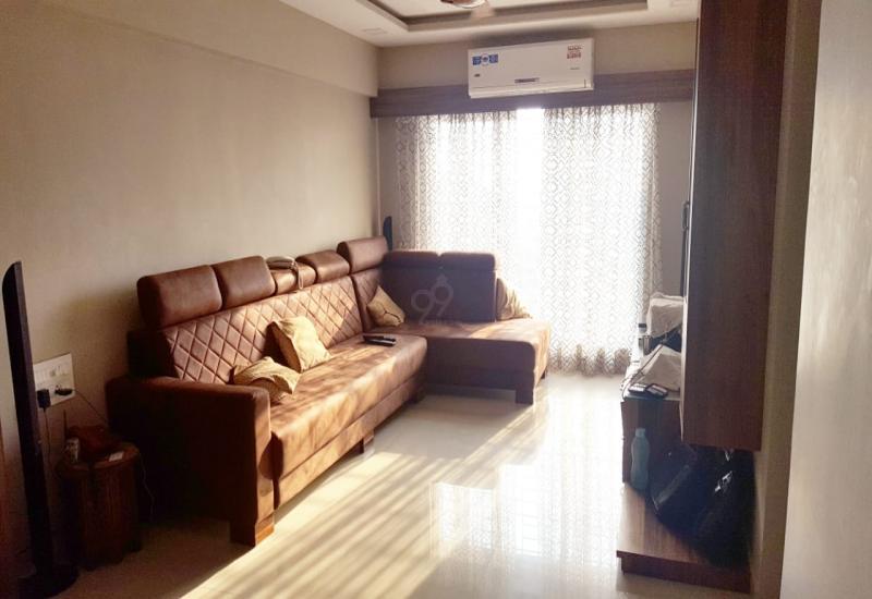 3 BHK Flat for Sale of Carpet 860 Sq.ft in Prem Tower Goregaon West Mumbai by Kamakshi Kataria 3 BHK Flat for Sale of Carpet 860 Sq.ft in Prem Tower Goregaon West Mumbai by Kamakshi Kataria