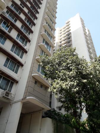 2 BHK Flat for Sale of Carpet 698 Sq.ft in Kabra Aurum Goregaon West Mumbai by Pankaj Singh 2 BHK Flat for Sale of Carpet 698 Sq.ft in Kabra Aurum Goregaon West Mumbai by Pankaj Singh