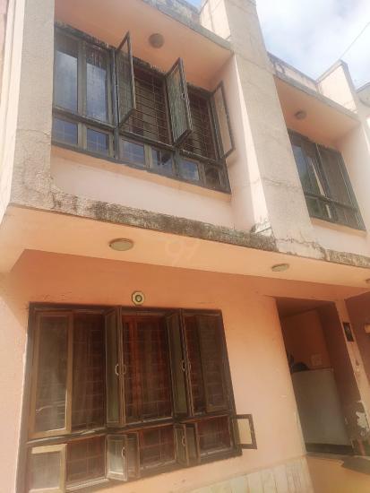 5 BHK Independent House / Villa / Bungalow for Sale of Built-up 2000 Sq.ft in Goregaon West Mumbai by Sandeep Thakur 5 BHK Independent House / Villa / Bungalow for Sale of Built-up 2000 Sq.ft in Goregaon West Mumbai by Sandeep Thakur