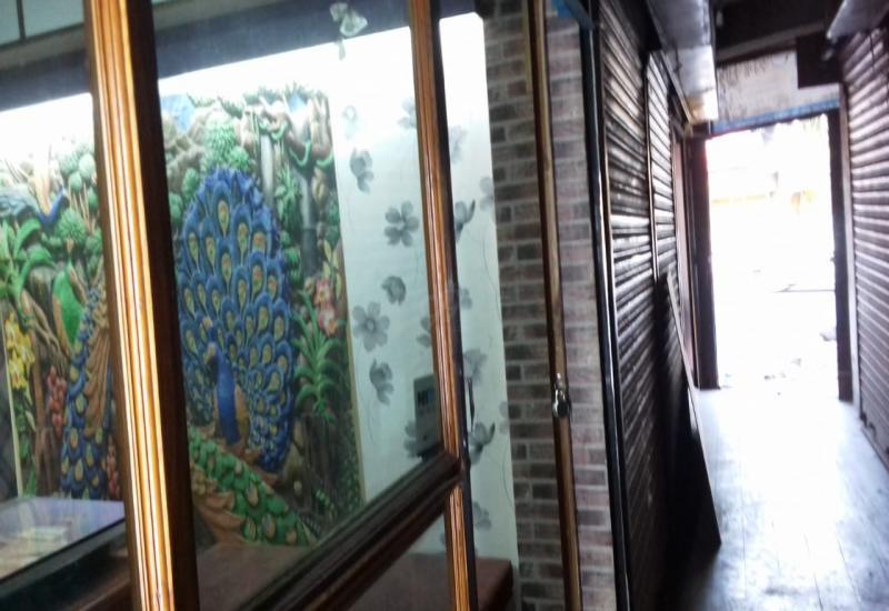 Built-up 100 Sq.ft Commercial Shop for Sale in Jojongandha Market Jadavpur Kolkata by Sonali Chatterjee Built-up 100 Sq.ft Commercial Shop for Sale in Jojongandha Market Jadavpur Kolkata by Sonali Chatterjee