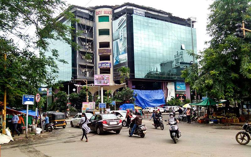 Carpet 5500 Sq.ft Commercial Space for Sale in Lunkad Sky Max Viman Nagar Pune by Allwyn Borde Carpet 5500 Sq.ft Commercial Space for Sale in Lunkad Sky Max Viman Nagar Pune by Allwyn Borde