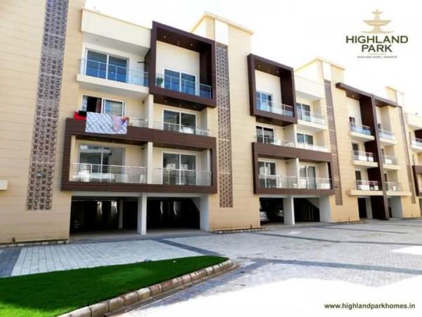3 BHK Flat for Sale of Super Built-up 1310 Sq.ft in Highland Park Homes Zirakpur Chandigarh by Naveen Nirwal 3 BHK Flat for Sale of Super Built-up 1310 Sq.ft in Highland Park Homes Zirakpur Chandigarh by Naveen Nirwal