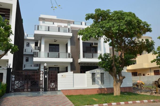 2 BHK Independent House / Villa / Bungalow for Rent of Built-up 1255 Sq.ft in Sector 9 Gurgaon by Rohit Bhardwaj 2 BHK Independent House / Villa / Bungalow for Rent of Built-up 1255 Sq.ft in Sector 9 Gurgaon by Rohit Bhardwaj