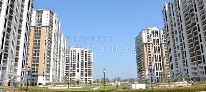 DLF New Town Heights
